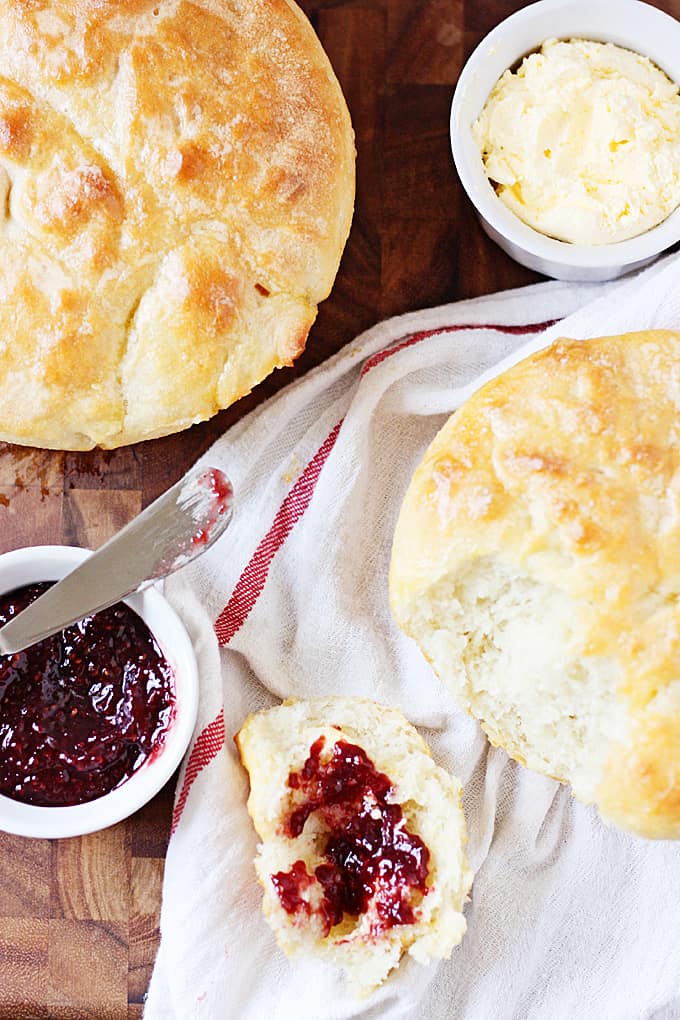 Peasant Bread -- We like this peasant bread so much—and it's so easy to make—I finally had to demand my daughter bake it only on Sundays. We can easily down two loaves! | halfscratched.com #recipe #bread