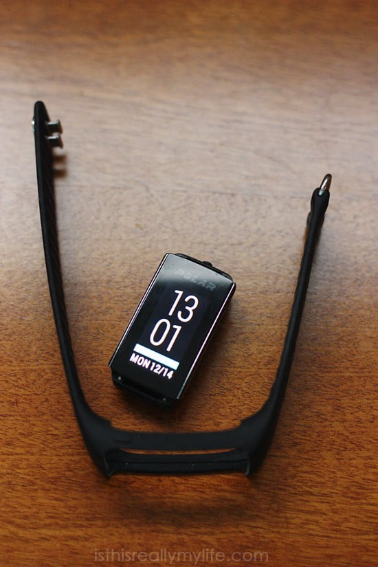 The Chic & Chest Strap-Free Polar A360 | Half-Scratched