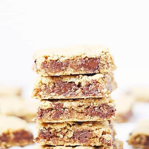 Chewy Chocolate Chip Oatmeal Bars -- Chewy chocolate chip oatmeal bar cookies are the perfect after-school treat, potluck dessert or late-night snack! | halfscratched.com