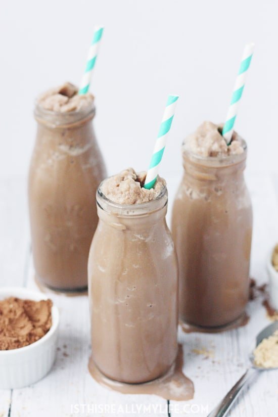 Protein-Packed Low-Carb Chocolate Peanut Butter Smoothie
