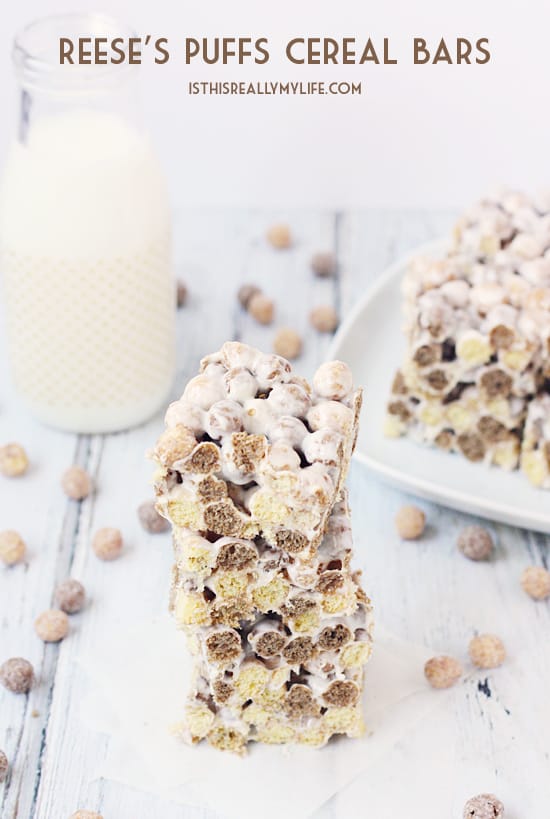 Reeses Puffs Cereal Bars -- Fans of Reeses Puffs cereal will love the chocolaty, peanut buttery, marshmallowy goodness found in these Reeses Puffs cereal bars! | halfscratched.com