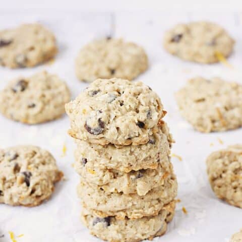 Healthy Orange Oatmeal Chocolate Chip Cookies -- Healthy Orange Oatmeal Chocolate Chip Cookies -- whole wheat flour, unsweetened coconut, orange zest and semisweet chocolate. A dense, chewy cookie packed with flavor! | halfscratched.com