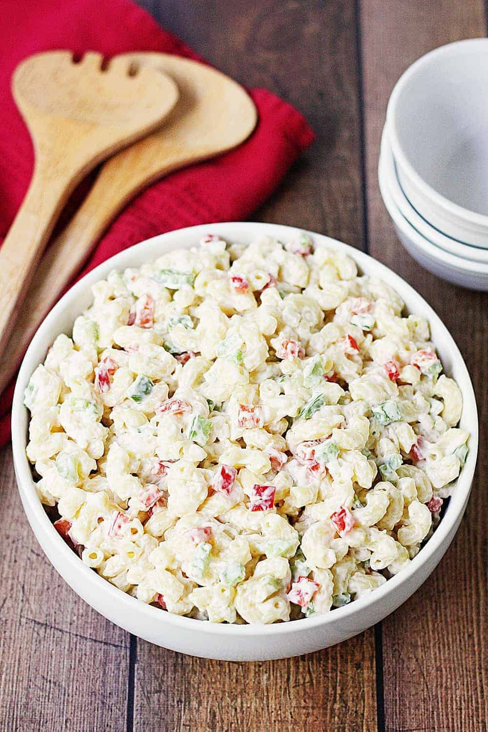 Best Ever Macaroni Salad -- Who knew macaroni salad could be incredibly easy AND incredibly delicious? This macaroni salad is just that with the perfect blend of veggies and creamy dressing with a surprise ingredient! | halfscratched.com