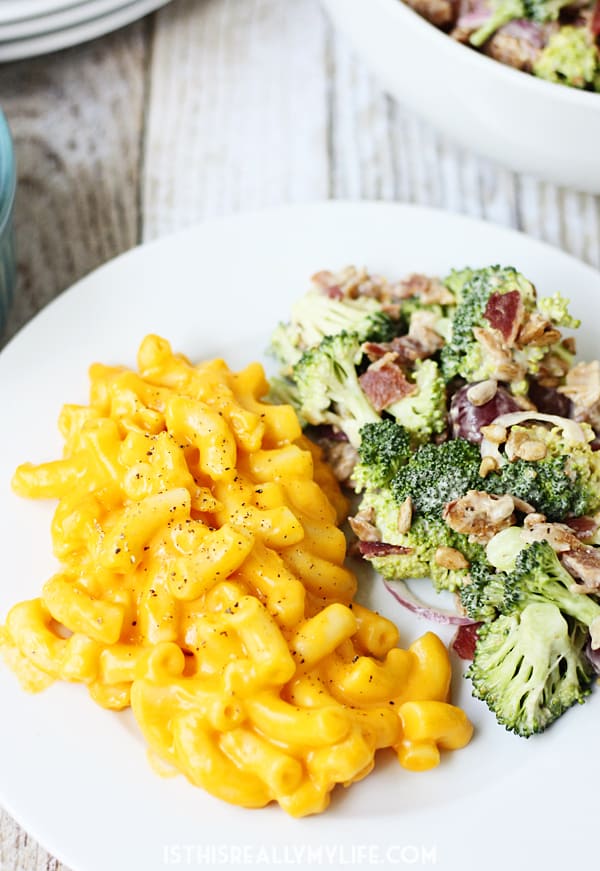 #sponsored Stouffers Macaroni & Cheese -- pair Stouffer's Macaroni & Cheese with creamy bacon broccoli salad for an easy, balanced meal!