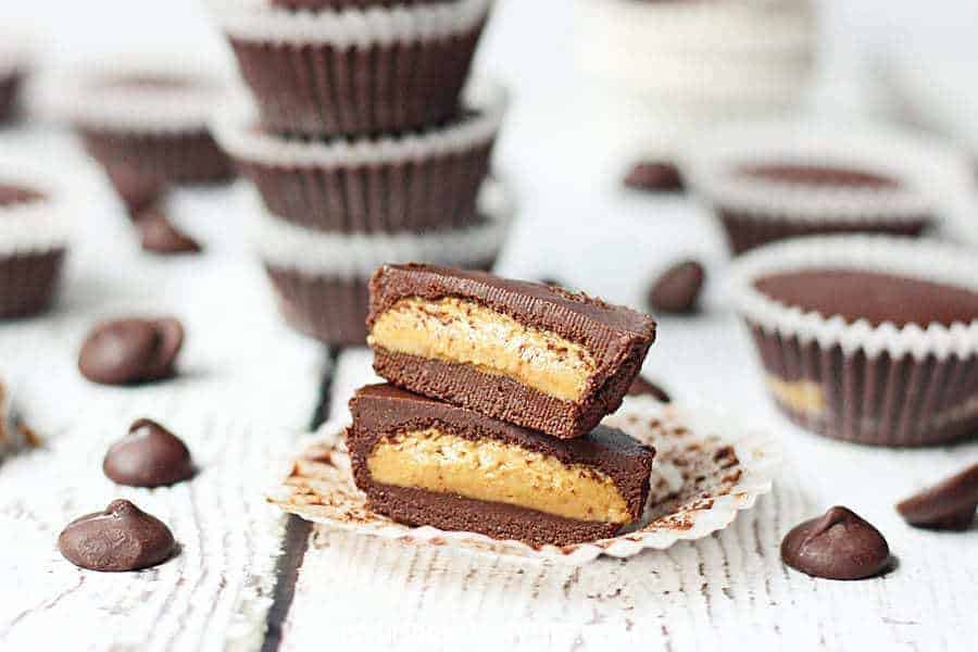 Healthy Reeses Peanut Butter Cups -- These healthy Reeses peanut butter cups do not taste healthy (thank heavens!) but they are packed with protein, antioxidants and healthy fats. | halfscratched.com