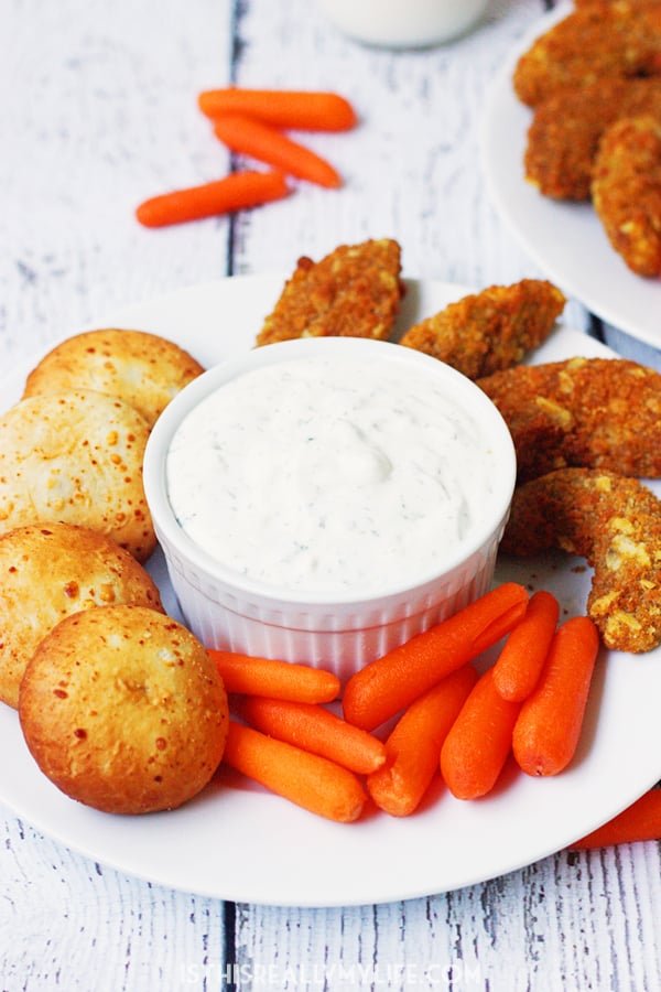 Skinny Ranch Dip + Skinny Salsa Ranch Dip -- Skinny ranch dip and its salsa-y counterpart, skinny salsa ranch dip, are perfect for all your appetizer and after-school snack dipping! | halfscratched.com #recipe