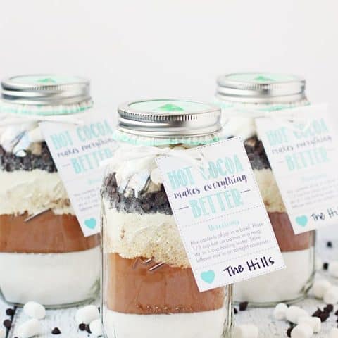 Hot Chocolate Mix in a Jar + FREE Printable Hot Cocoa Gift Tag -- Hot chocolate mix in a jar makes for the perfect holiday gift for friends and neighbors. Don't forget the cute printable gift tag! | halfscratched.com