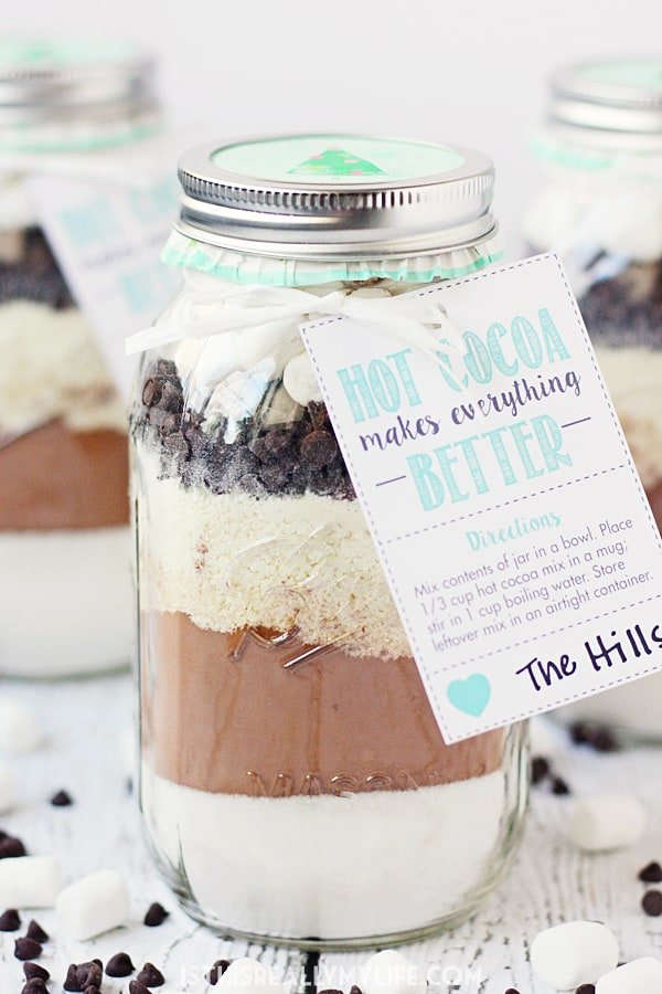 Hot Chocolate Mix in a Jar + FREE Printable Hot Cocoa Gift Tag -- Hot chocolate mix in a jar makes for the perfect holiday gift for friends and neighbors. Don't forget the cute printable gift tag! | halfscratched.com