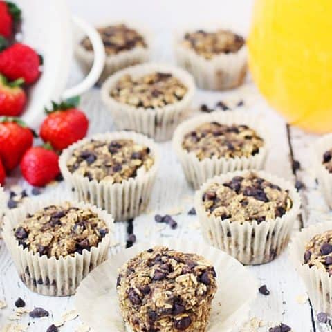 Oatmeal Chocolate Chip Protein Muffins -- Oatmeal chocolate chip protein muffins are so yummy, it's hard to believe they're good for you. Bake them and then freeze them for a healthy meal on the go! | halfscratched.com