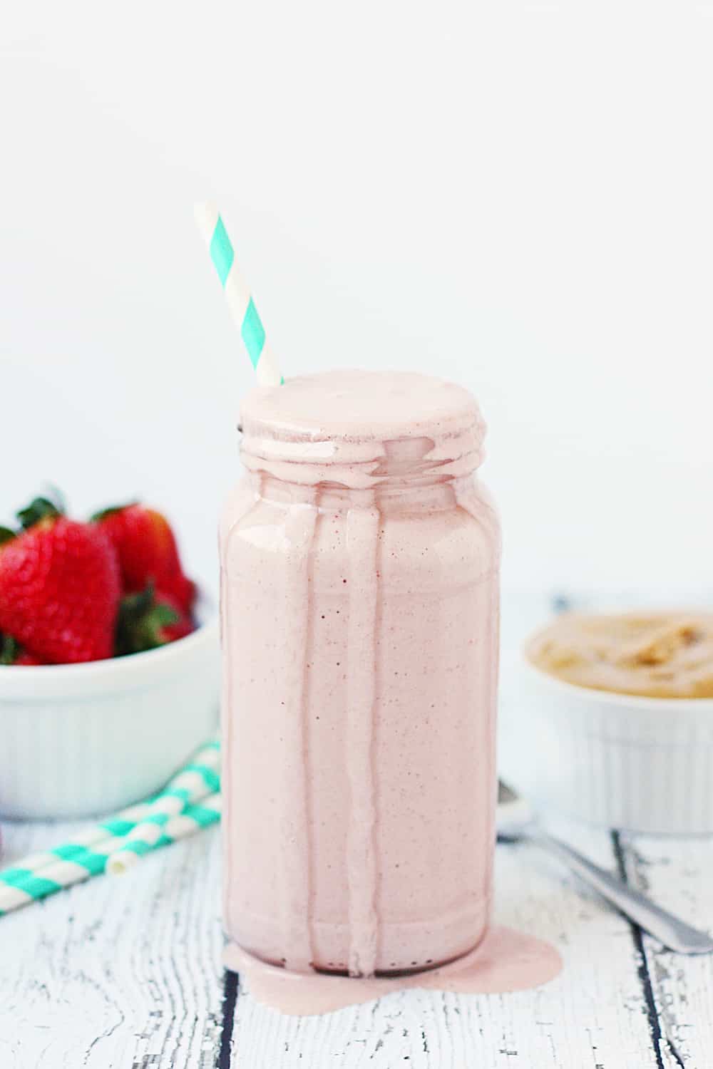 3-Ingredient Peanut Butter & Jelly Smoothie -- This 3-ingredient peanut butter & jelly smoothie is not only packed with that classic PB&J flavor but also 9 grams of protein and 6 grams of fiber. Oh, and it's totally dairy-free! | halfscratched.com