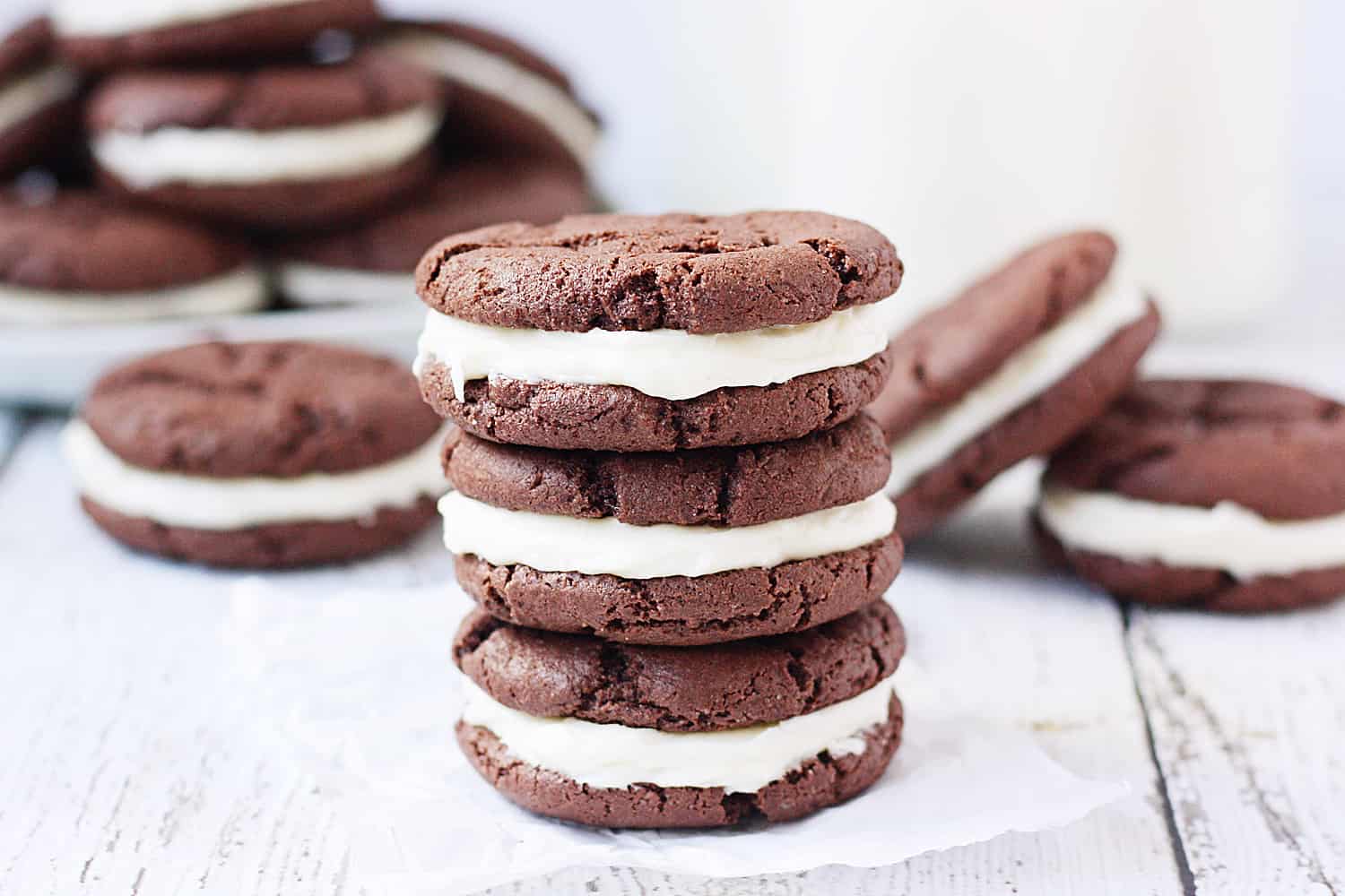 Cake Mix Oreo Cookies side view.