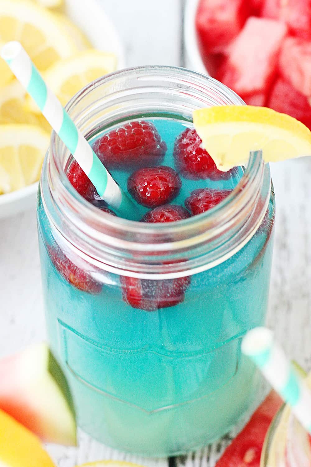 Lightened-up Lemonade Bar -- A lemonade bar is perfect for weekend brunch! This lightened-up version combines diet lemonade, sugar-free Torani syrups, and fresh fruit for a variety of fabulous flavor combinations. | halfscratched.com #AToraniBrunch #ad
