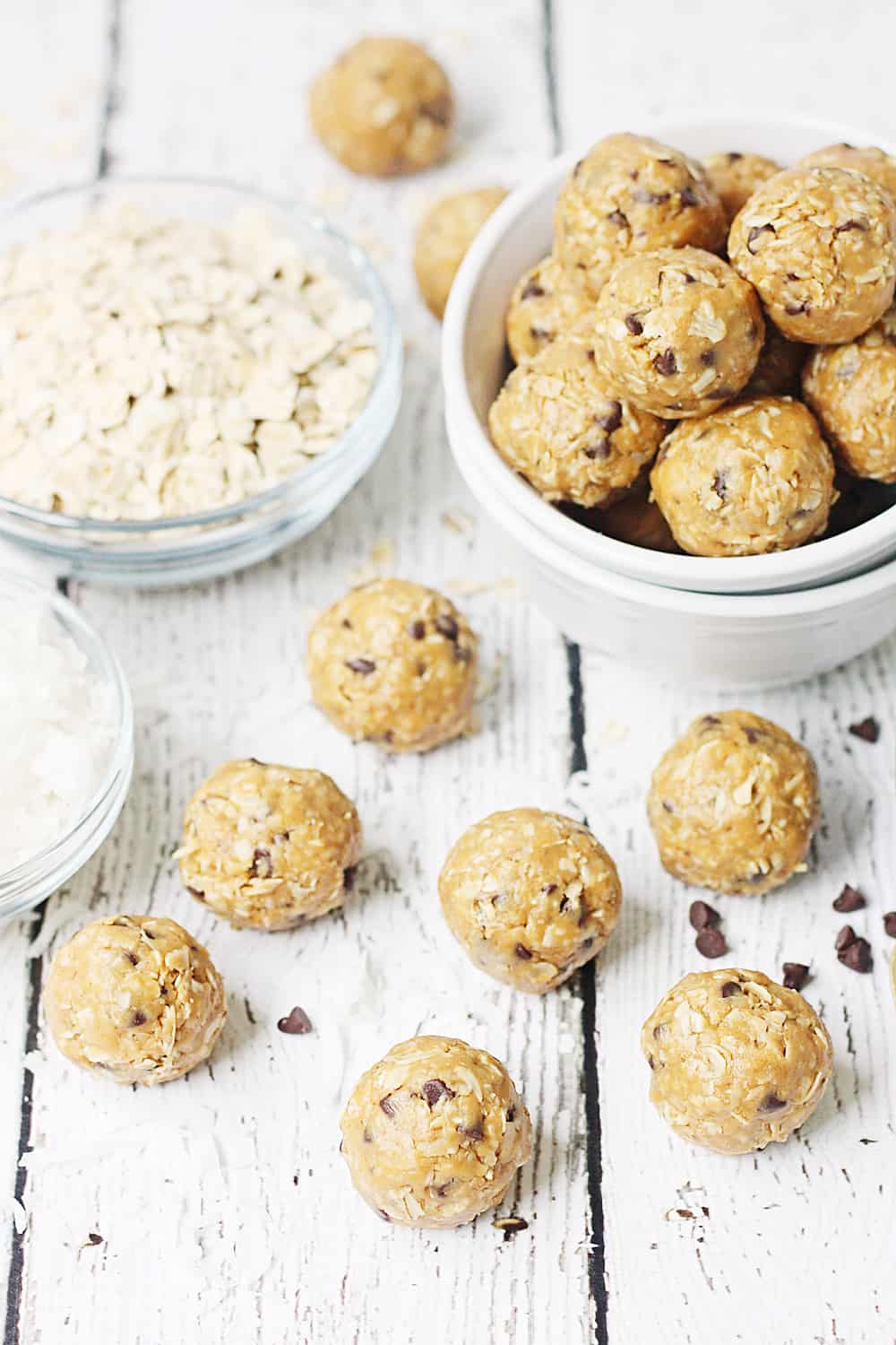 Double Peanut Butter Protein Balls -- Double peanut butter protein balls are full of flavor but not full of sugar or carbs. Make them up to a week ahead for a quick, healthy, on-the-go snack!