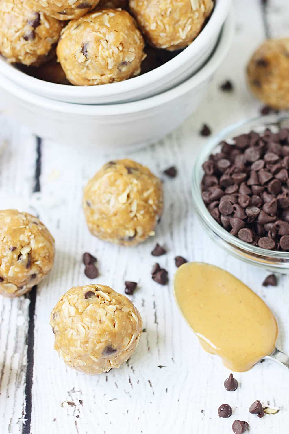 Double Peanut Butter Protein Balls -- Double peanut butter protein balls are full of flavor but not full of sugar or carbs. Make them up to a week ahead for a quick, healthy, on-the-go snack!