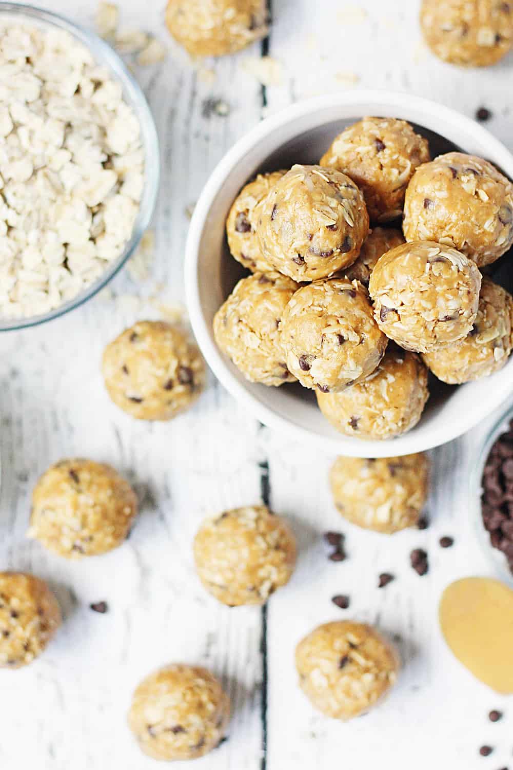 Double Peanut Butter Protein Balls -- Double peanut butter protein balls are full of flavor but not full of sugar or carbs. Make them up to a week ahead for a quick, healthy, on-the-go snack!