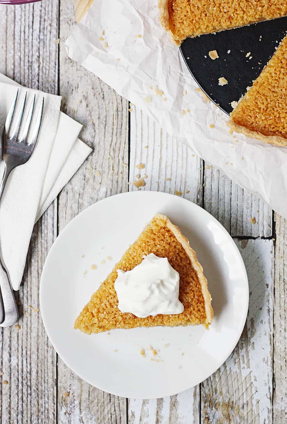 EASY Treacle Tart slice out.