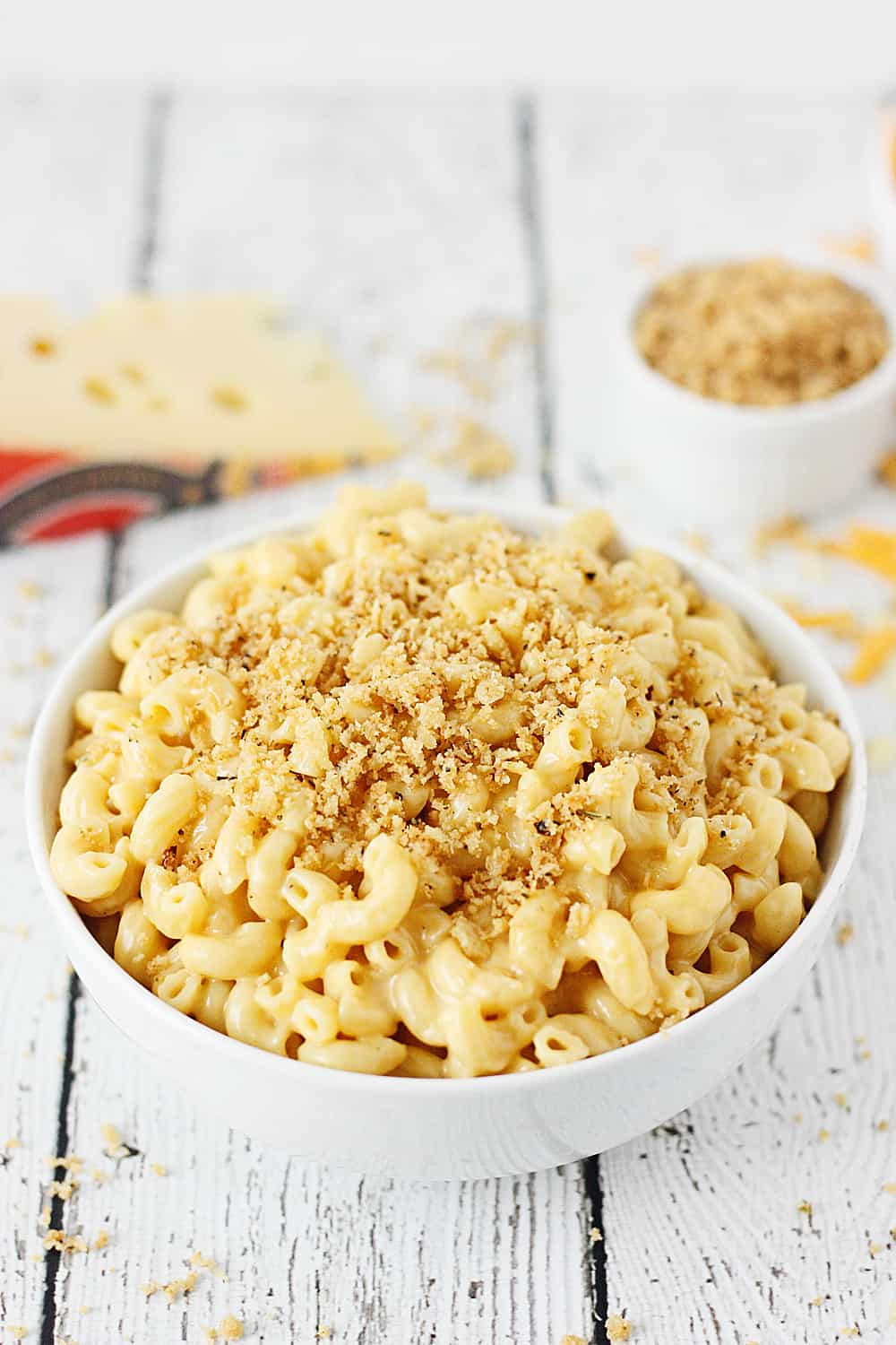 Easy Instant Pot Mac and Cheese - This easy Instant Pot mac and cheese is the creamiest, cheesiest, downright most delicious Instant Pot mac and cheese recipe ever! #macandcheese #instantpot #pressurecooker #macaroniandcheese #pasta #easyrecipe #recipe #cooking #halfscratched #ad #jarlsberg #cheese