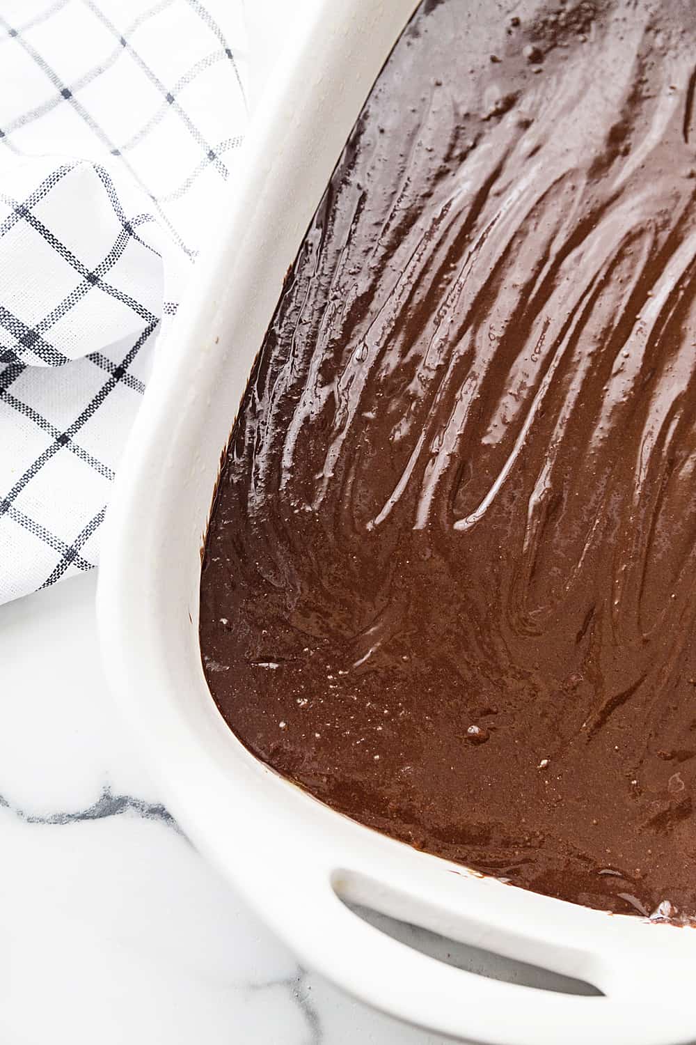 Easy Brookies Recipe - Craving a batch of freshly baked brookies? Zaspokoić poważne brownie i ciasteczka pragnienia z łatwym brookies przepis. Twój słodki ząb będzie Ci wdzięczny! #brookies #cookies #brownies #chocolate #baking #dessert #halfscratched