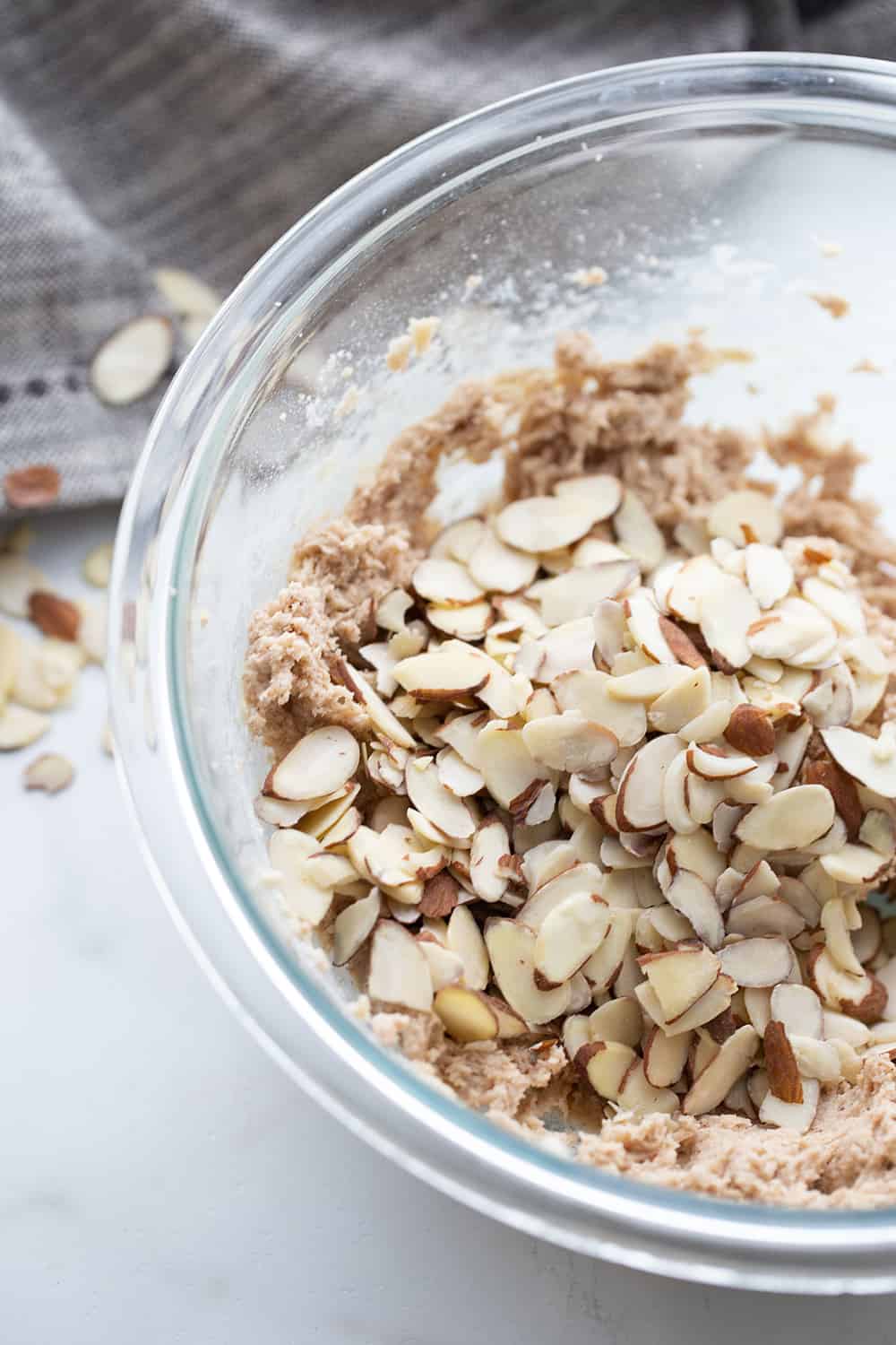 Easy Almond Braid - This easy almond braid is simple *and* totally scrumptious. Good luck not eating the entire beautifully braided dessert in one sitting! #halfscratched #dessert #brunch #almond #almonddessert #baking #almondbraid #braideddessert #recipe #dessertrecipe