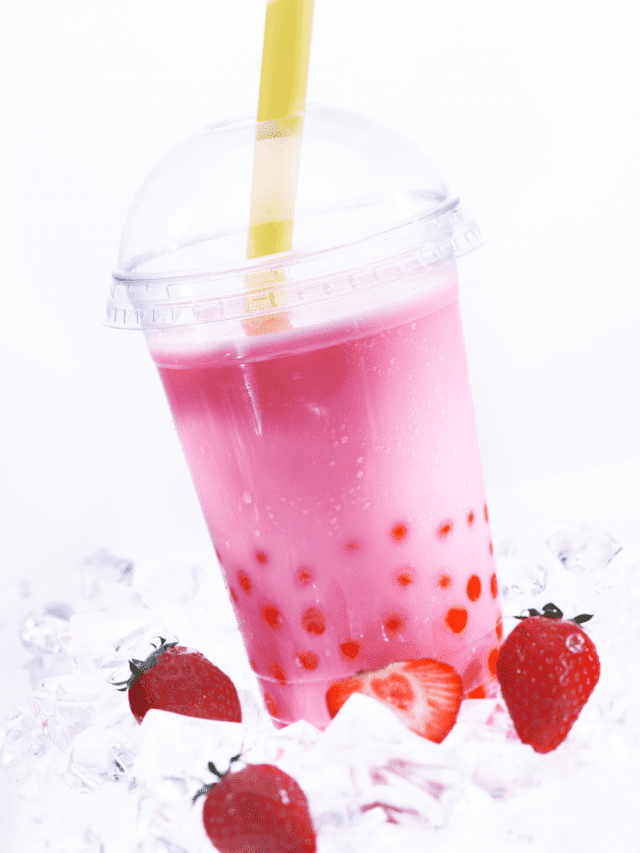 How to Make Strawberry Boba Tea HalfScratched
