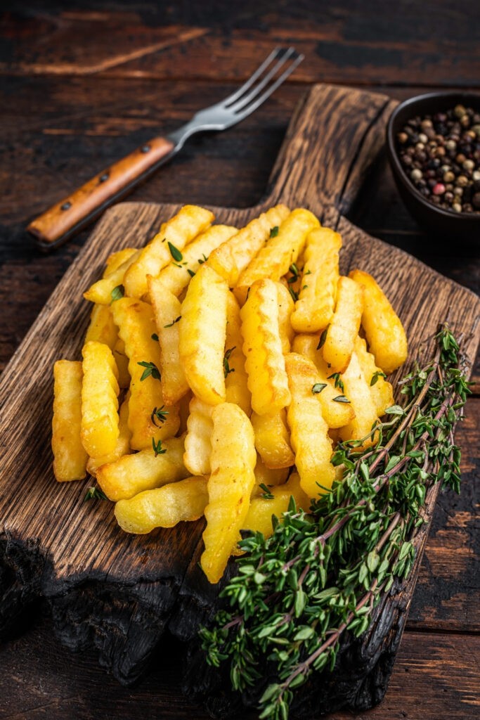 Air Fryer Frozen Crinkle Fries-So Crispy!