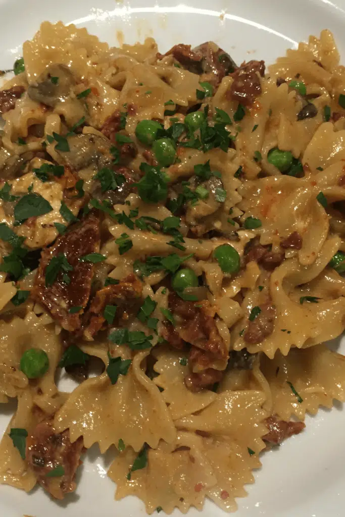 Farfalle With Chicken and Roasted Garlic