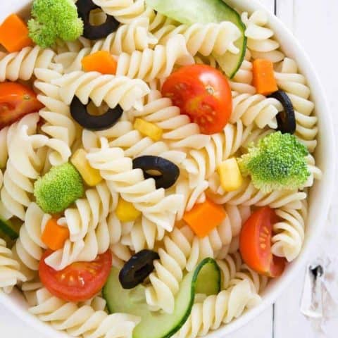 Pasta Salad With Tomatoes And Cucumbers