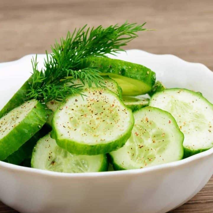 cucumber salad with vinegar and sugar