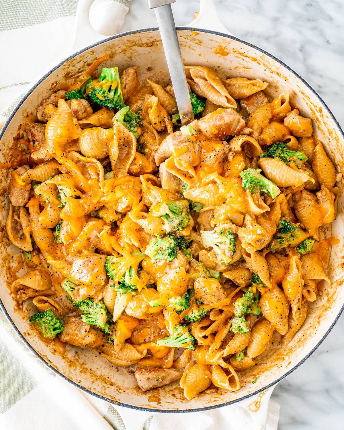 Cheesy Chicken Broccoli Pasta