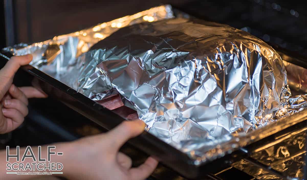 Ribs in the oven in aluminium foil