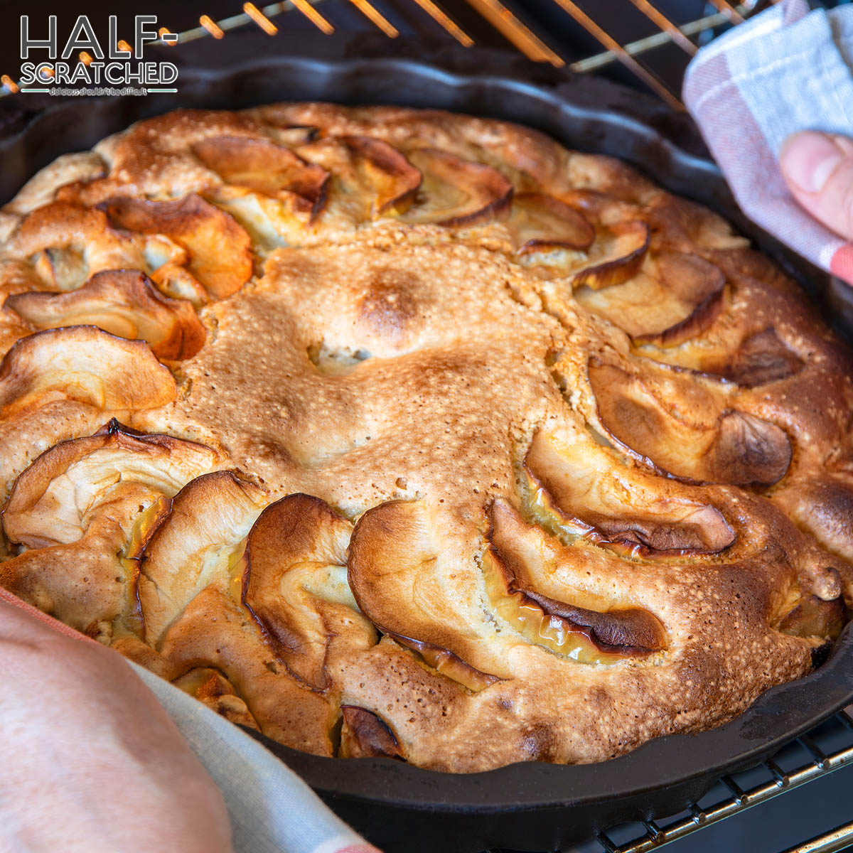 Apple pie with open top