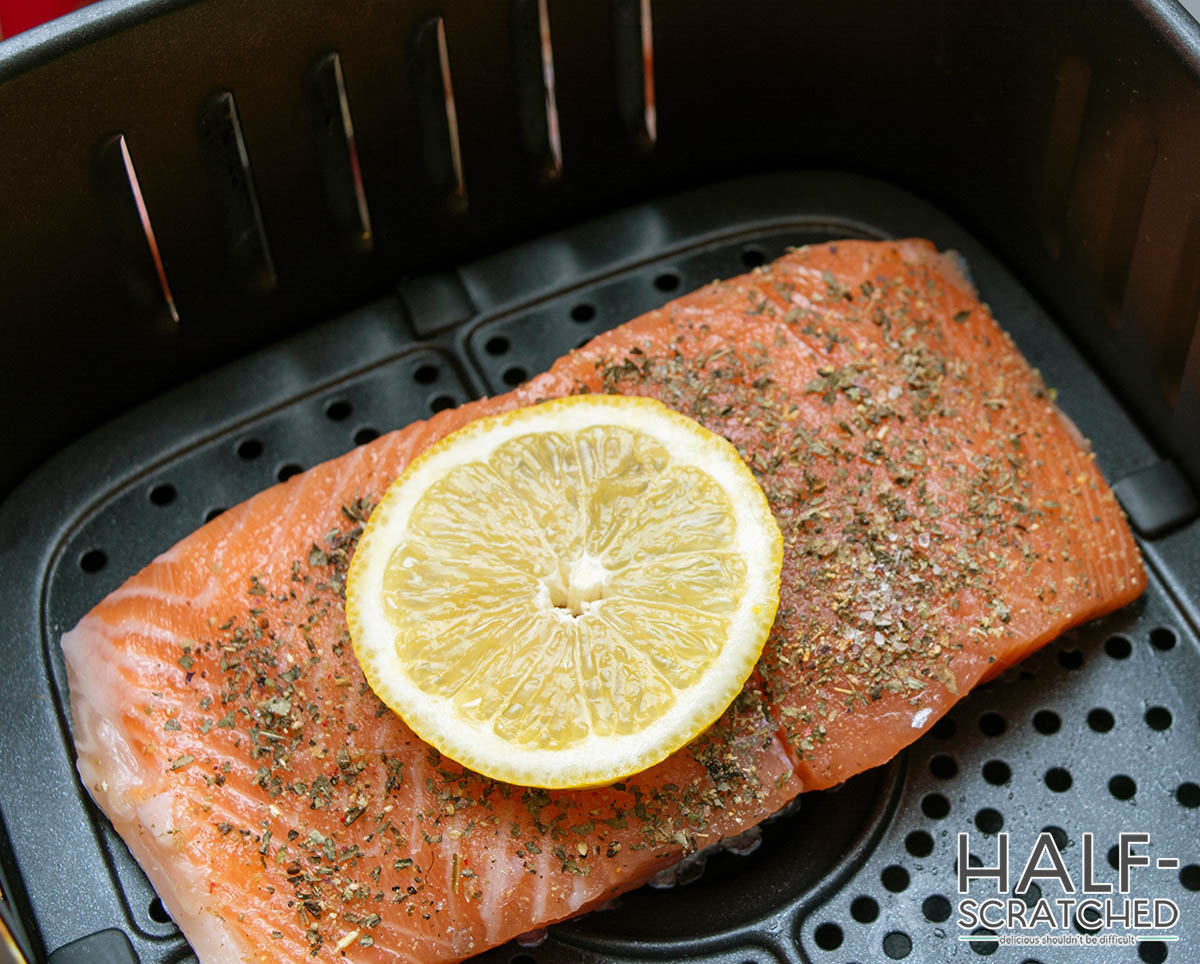 Broiling salmon in an air fryer